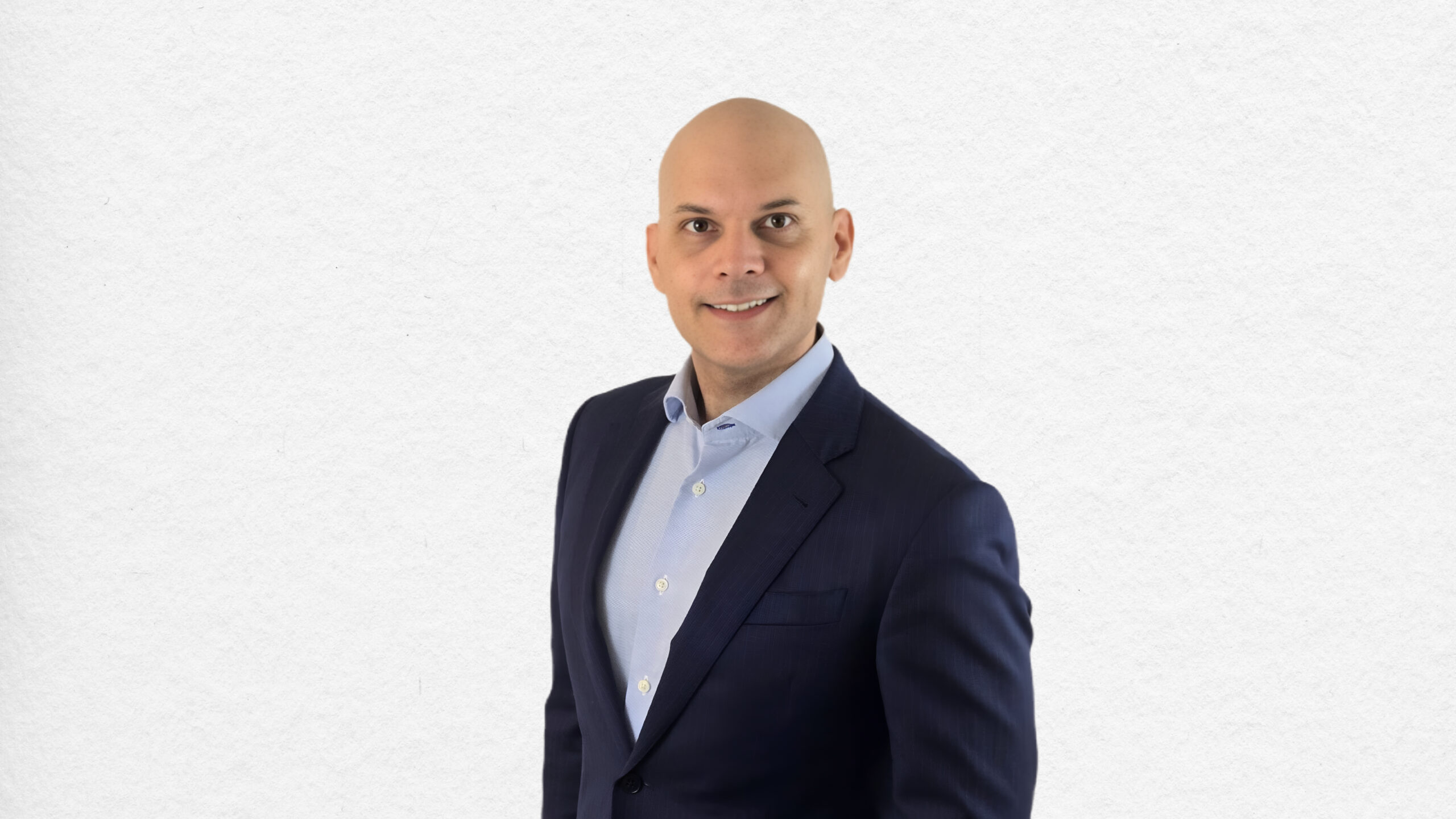 Dr Gary Career Coach in business suite